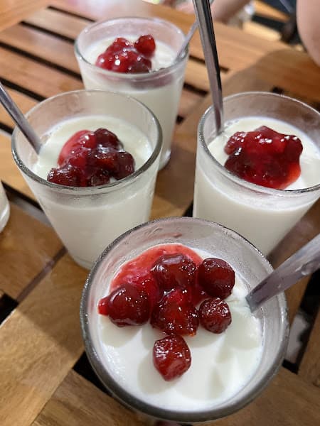 Hình ảnh Kem Flan MỘNG CẦM - Bà Giáo Việt - 3