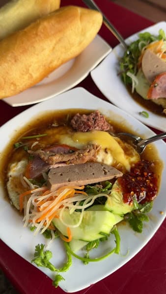 Hình ảnh Bánh mì Cô Nhạn - 3