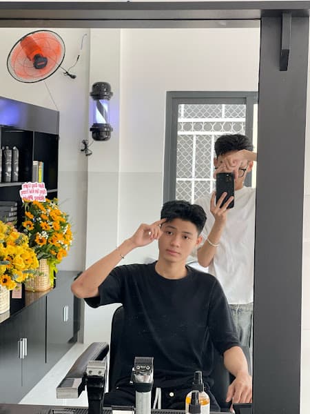 Hình ảnh LÝ KHÁNH BARBERSHOP - 3