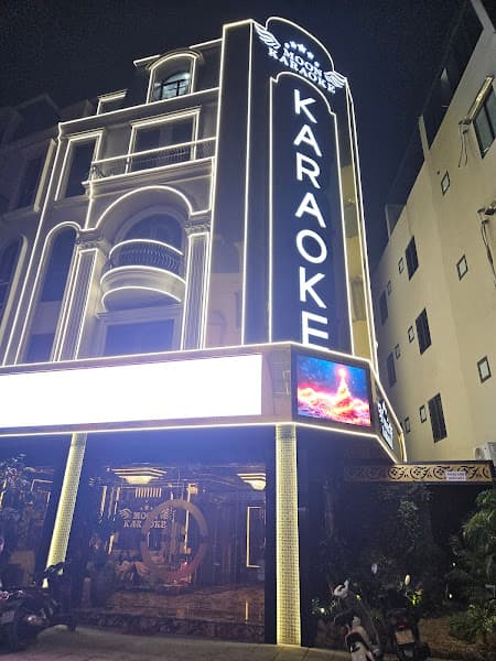 Ảnh bìa Moon Karaoke