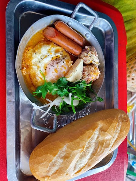 Ảnh bìa Bánh mì ốp la xíu mại Chú Thắng