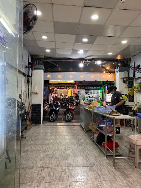 NHÀ TRÒN - bánh căn Đà Lạt đường 79