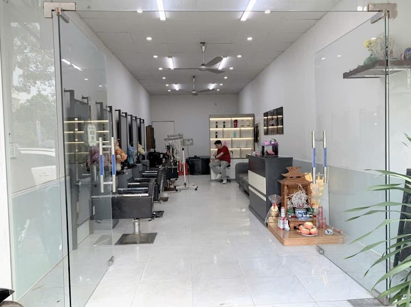 LONG NGUYỄN HAIR DESIGN