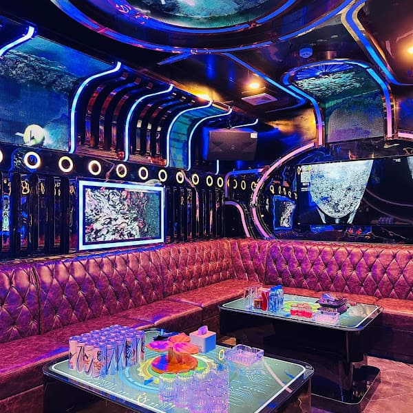 Hình ảnh Karaoke Golden Crown - 7