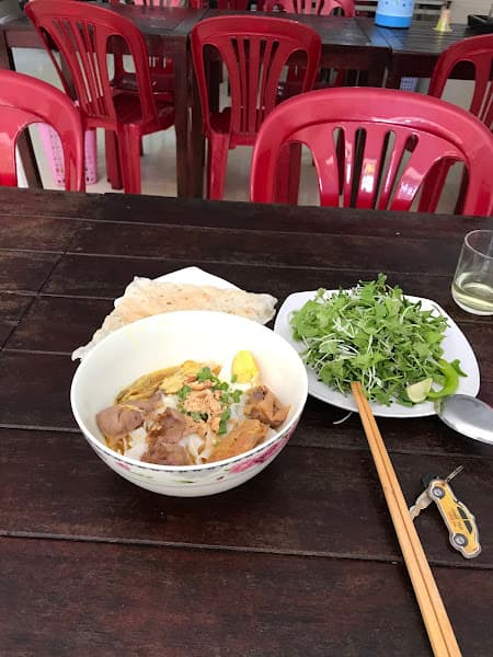 Hình ảnh Quán SƯƠNG LÊ: Mì Quảng - Bánh Tráng Cuốn Thịt Heo - 2