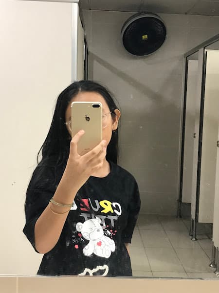 Hình ảnh Cửa Hàng Bách Hoá - 2