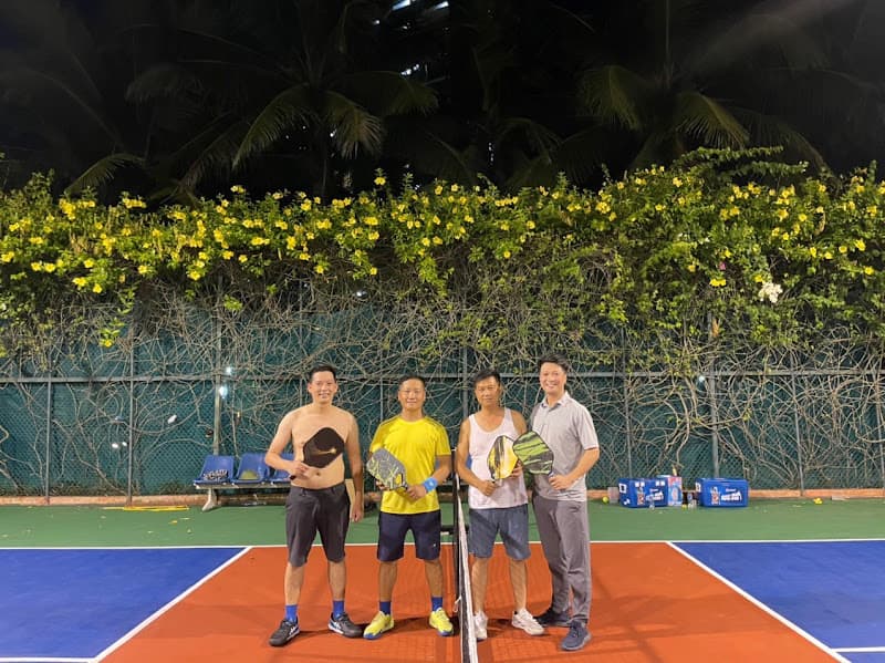 Sân Pickleball và Tennis FLC Sầm Sơn