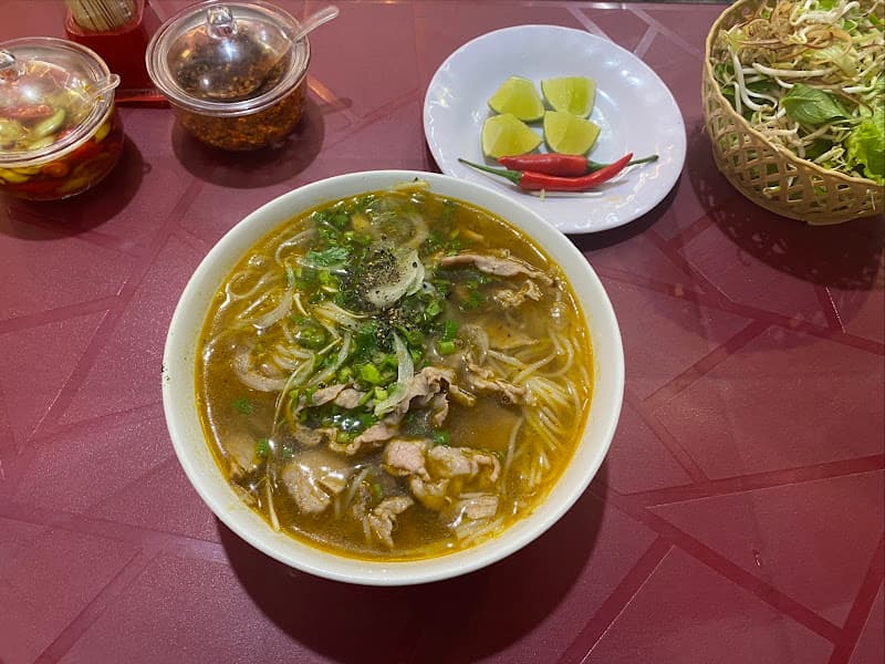 Ảnh bìa Bún Bò Huế Cô Linh - Hue Beef Noodle Soup