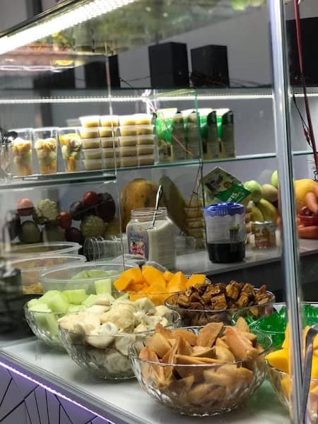 Ảnh bìa Ly Sinh Tố