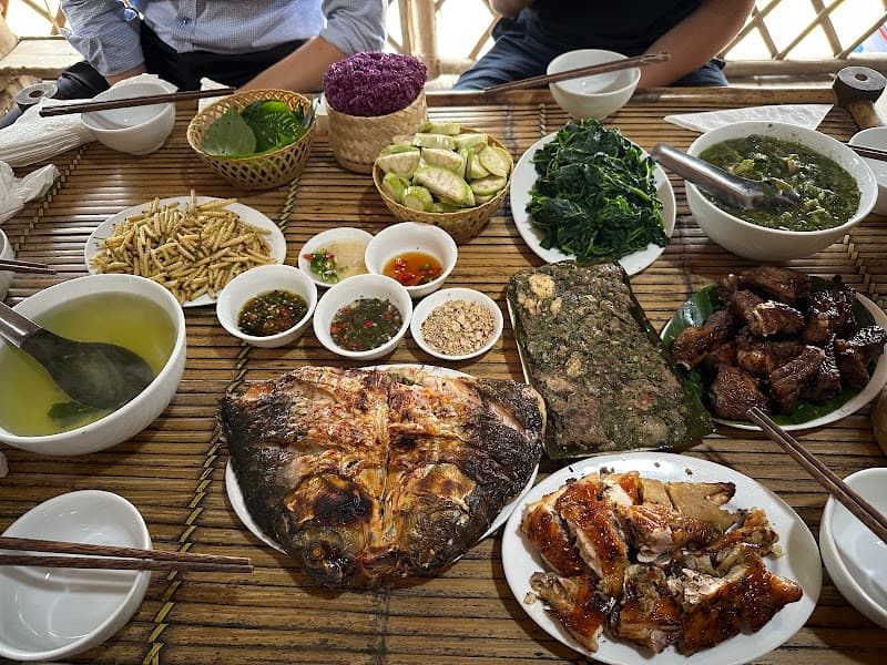 Hình ảnh Nhà hàng Dân Tộc Quán - 4