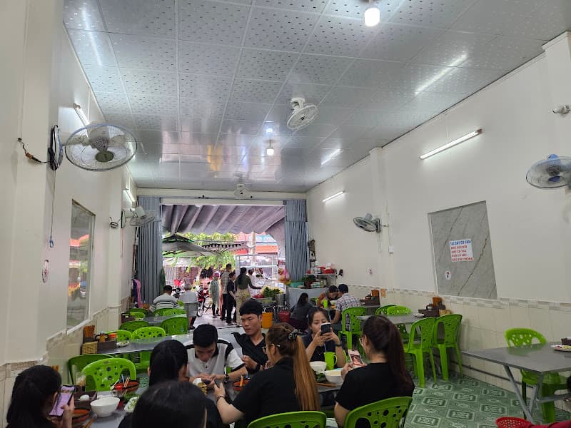 Ảnh bìa QUÁN PHỞ VÂN