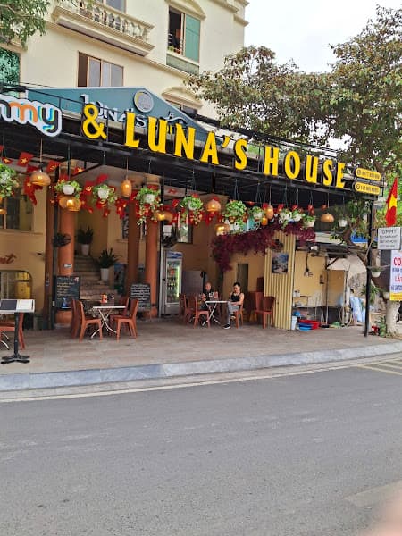 Hình ảnh Yummy 1 Restaurant - 2