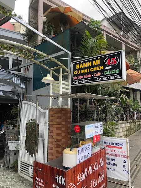 Bánh mì xíu mại chén 45