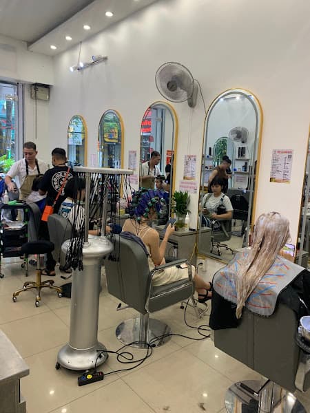 Hình ảnh Hair Salon Tiến Tây - 4