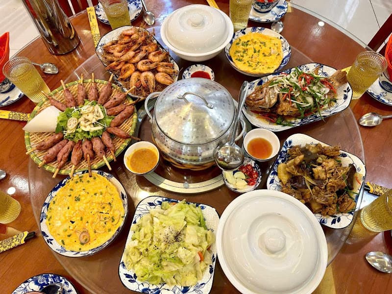 Hình ảnh Nhà Hàng Cơm Niêu 1Hue Restaurant - 6