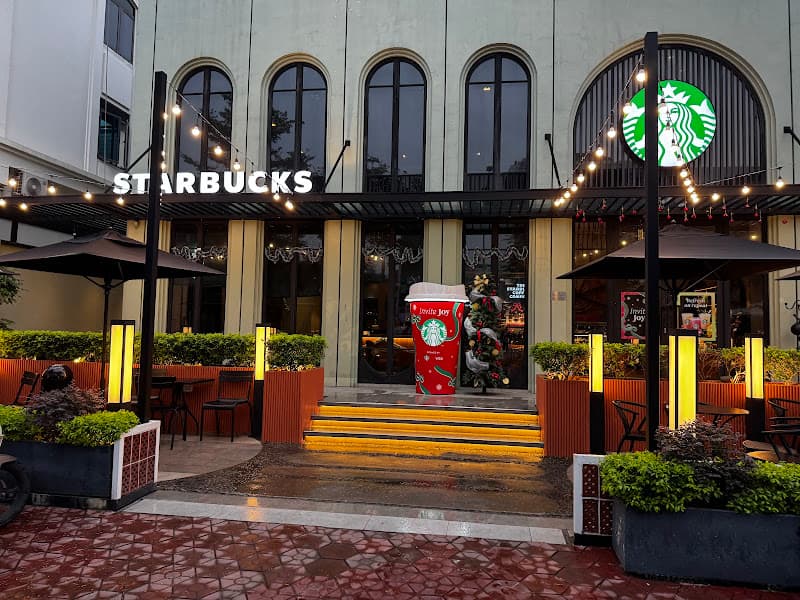 Ảnh bìa Starbucks Lê Hồng Phong