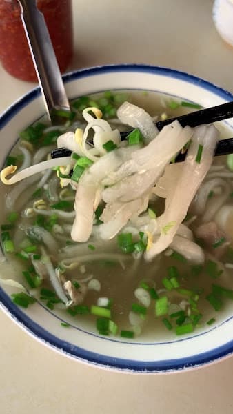 Hình ảnh Bánh canh Bà Sáu. - 3