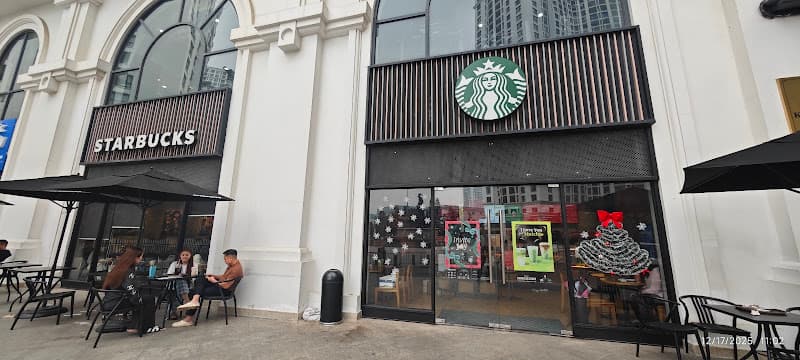 Ảnh bìa Starbucks Royal City