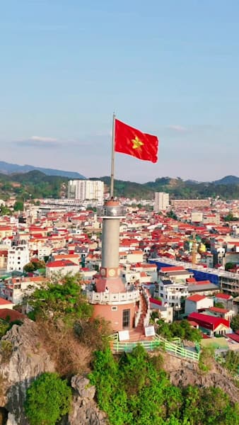 Hình ảnh Cột cờ Núi Phai Vệ - 4