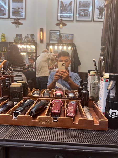Hình ảnh Tiệm hớt tóc Duy Nguyễn - Barber shop quận 6 - 3