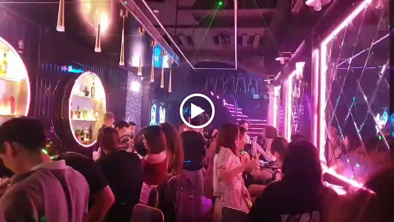 Hình ảnh Pink Pub & 노래방 - 289 Văn Cao - 4