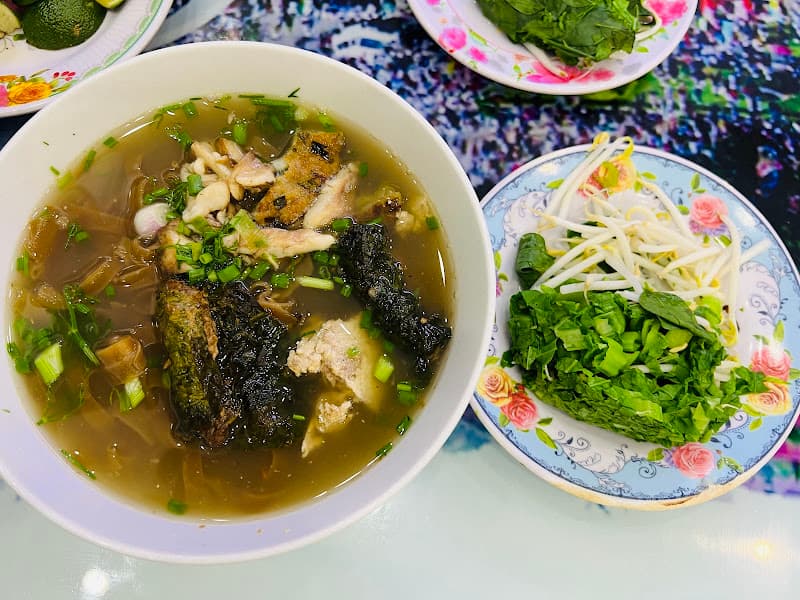 Hình ảnh Bánh Đa Cua, Chiều Gà đồi heo rừng - 2