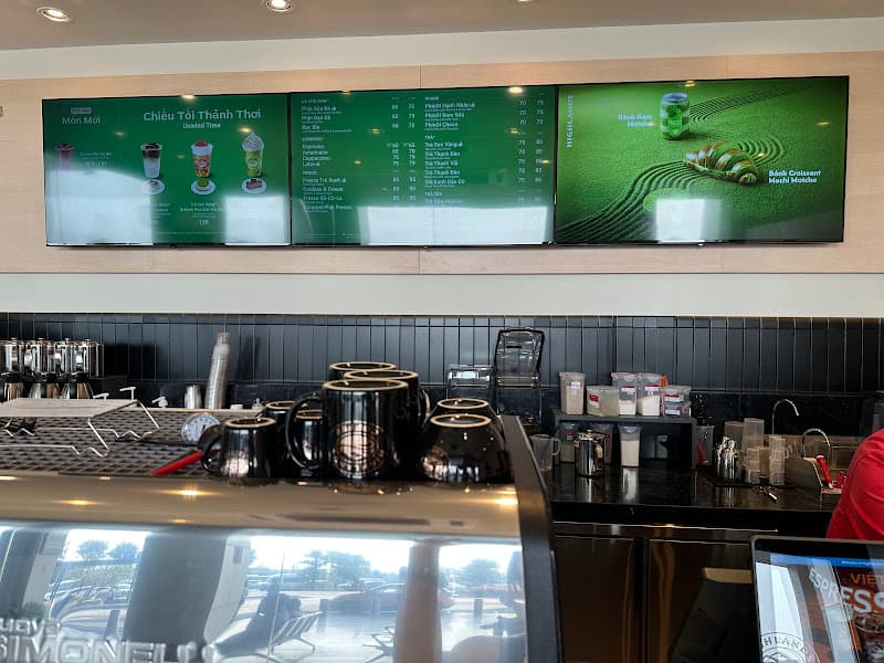 Hình ảnh Highlands Coffee Sân Bay Cam Ranh 4 - Nội Địa - 4