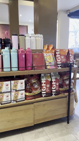 Hình ảnh Highlands Coffee Nguyễn Trãi - 3