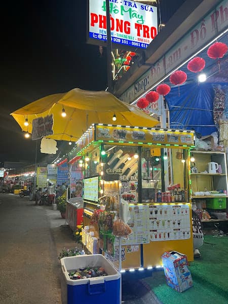 Ảnh bìa Cà phê, phòng trọ, lưu niệm Hồ Mây