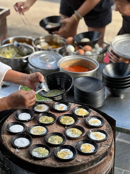 Hình ảnh Bánh Căn Cô Gái - 9