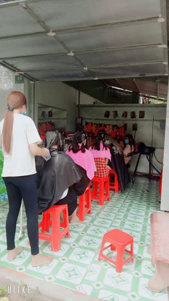 Hình ảnh Tiệm tóc Huỳnh Như - 2