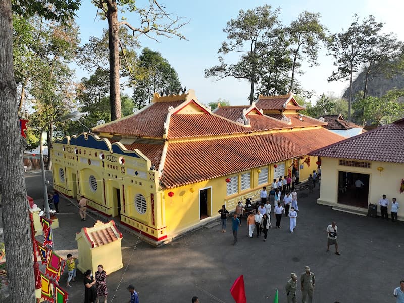 Hình ảnh Đền thờ Thoại Ngọc Hầu - 4