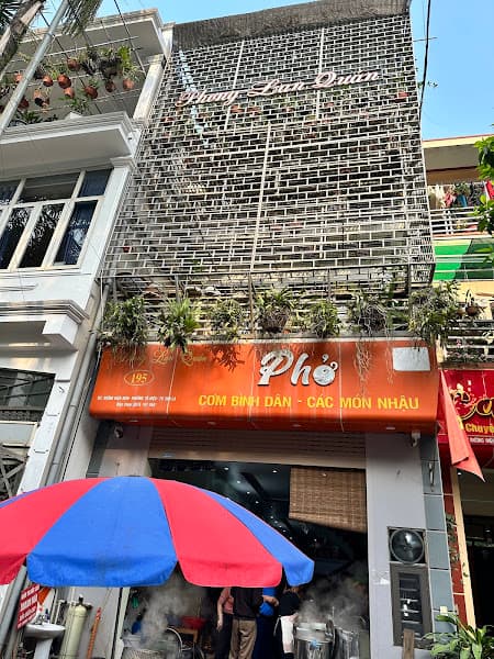 Quán ăn sáng Bún Phở Phong Lan Quán