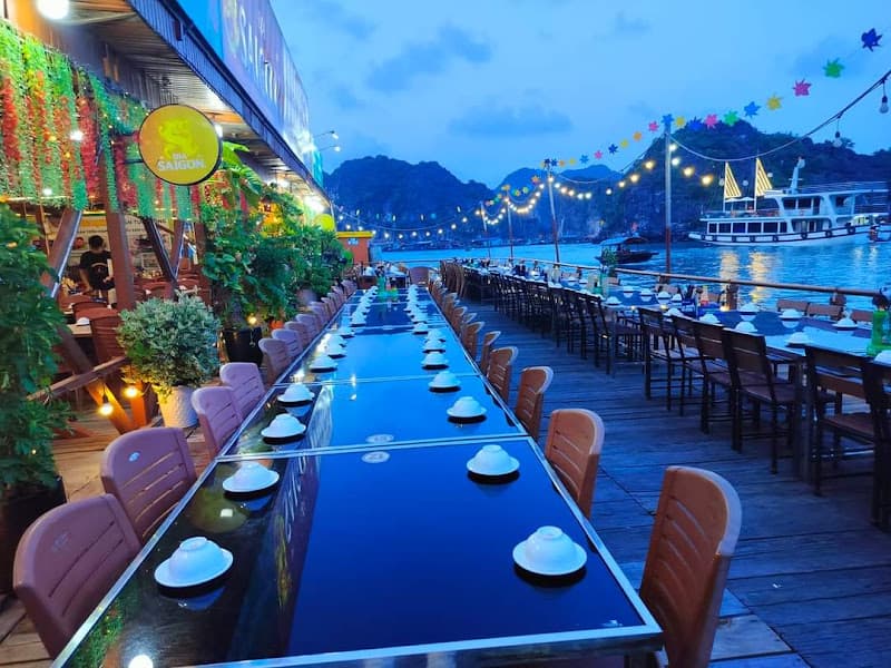 Hình ảnh Nhà Hàng Nổi Quang Anh Hải Sản Cát Bà - 2