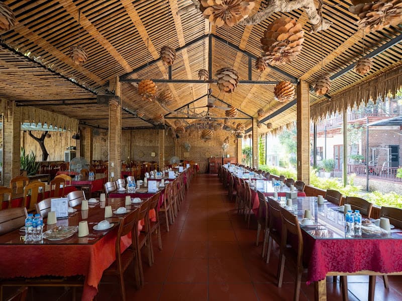 Nhà Hàng Xuân Vinh Dê Tươi Ninh Bình