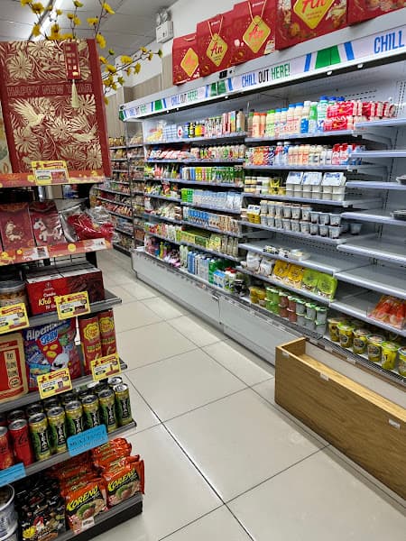 Hình ảnh FamilyMart 164 Nguyễn Ảnh Thủ - 3