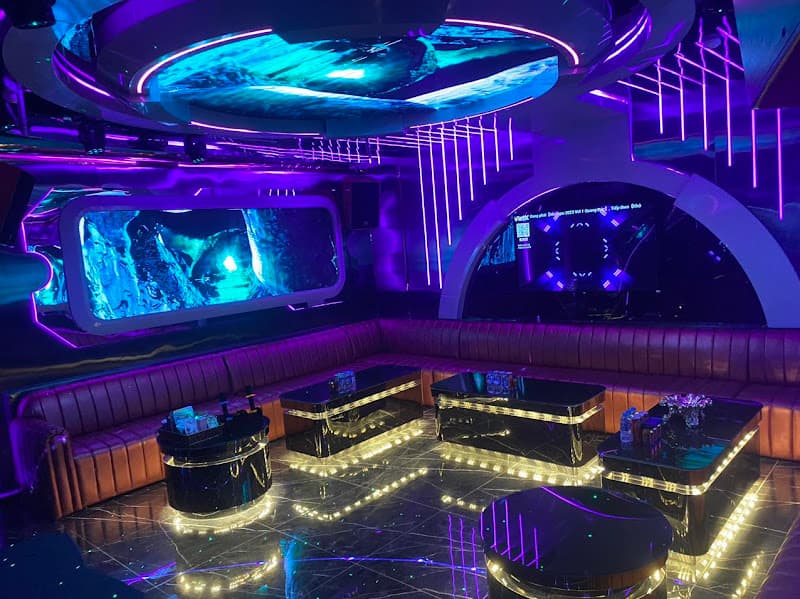 Hình ảnh Karaoke Golden Crown - 10