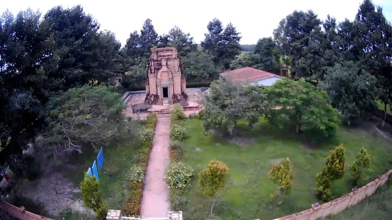 Hình ảnh Tháp cổ Chót Mạt - 3