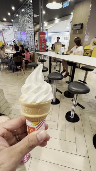 Hình ảnh McDonald's Aeon Bình Tân - 2