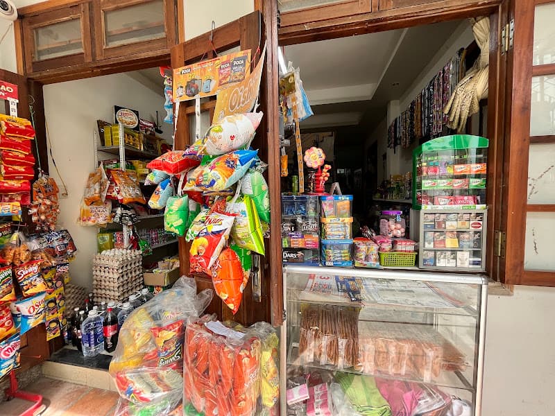 Cửa Hàng Tiện Lợi