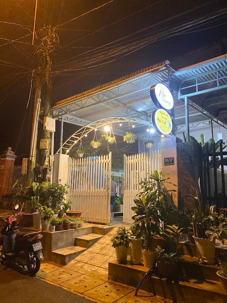 Hình ảnh Bánh mì xíu mại đà Lạt- cà phê RIO - 5