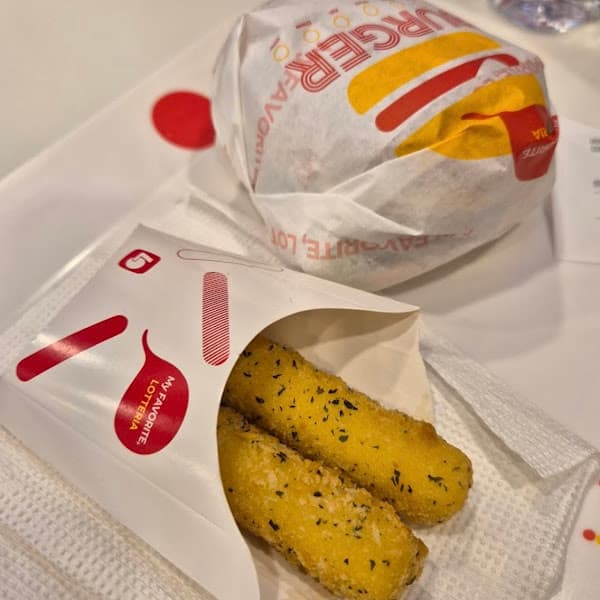 Hình ảnh Lotteria Hoàng Đức Mart Thống Nhất - 4