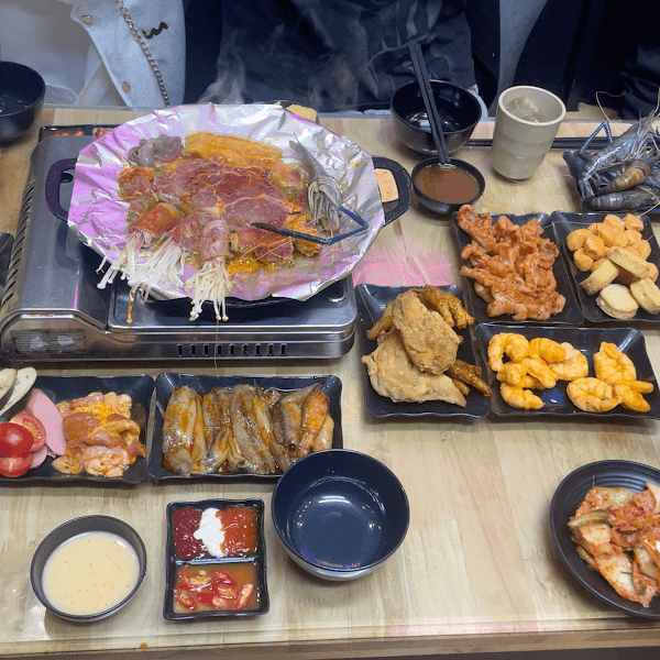 Hình ảnh BEE BUK_buffet Lẩu Nướng Chảo Gang - 3