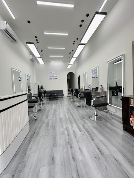 Hình ảnh JunSy Hair Studio - 19 Trường Chinh Tp Huế - 4