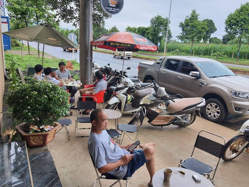 Hình ảnh COFFEE HOUSE - 4