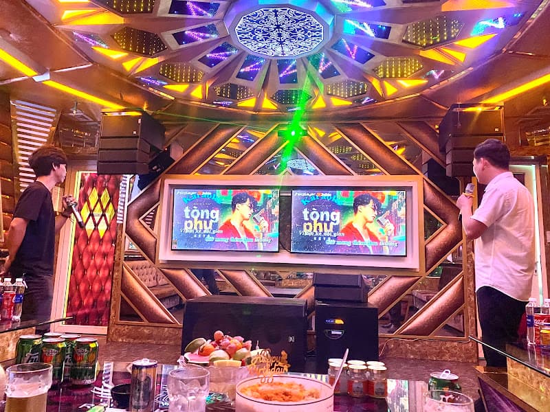 Hình ảnh Royal Karaoke - 3
