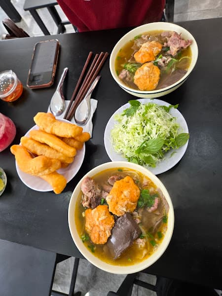 Hình ảnh Tú Chuyên Bò : Phở Bò - Bún Bò Huế - 3