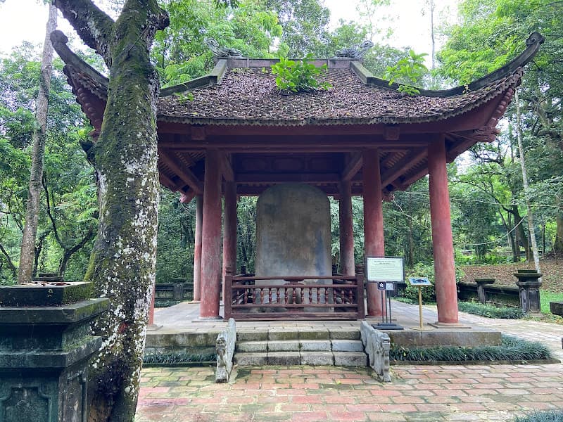 Ảnh bìa Lăng mộ vua Lê Hiến Tông