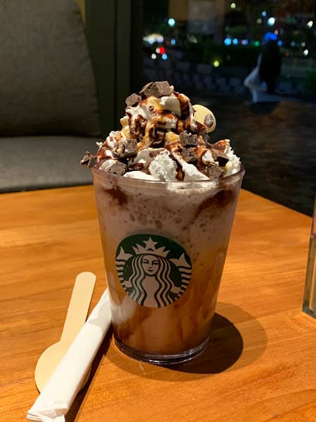 Hình ảnh Starbucks Saigon Royal - 2