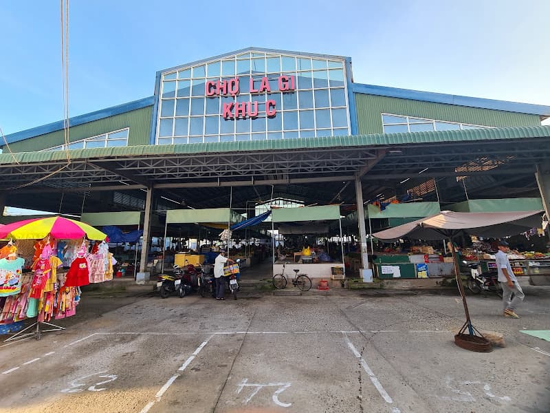 Phố ẩm thực sáng